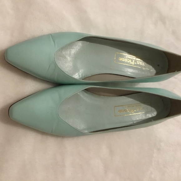 Evan Picone Leather Turquoise Pumps - Picture 3 of 4